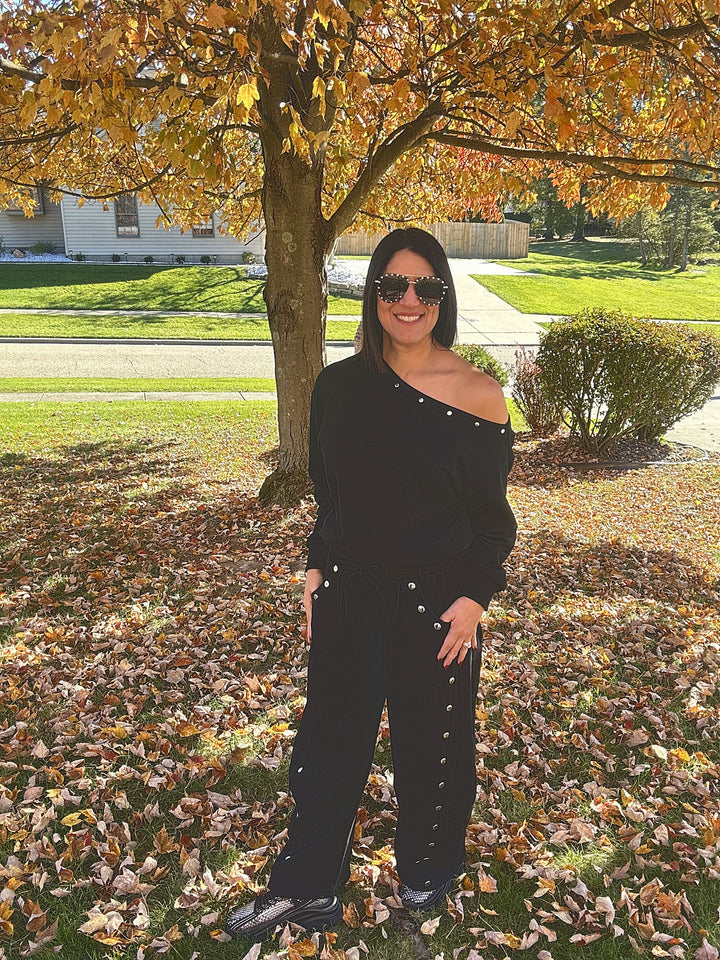 One Shoulder Top and Grommet Barrel Pants Set
