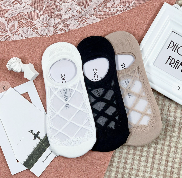 Women's Famous No Show See-through Lace Darling Socks
