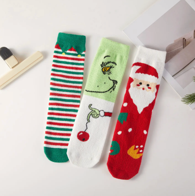 Christmas Theme Graphic Fuzzy Socks Gift Box (3 Pairs)