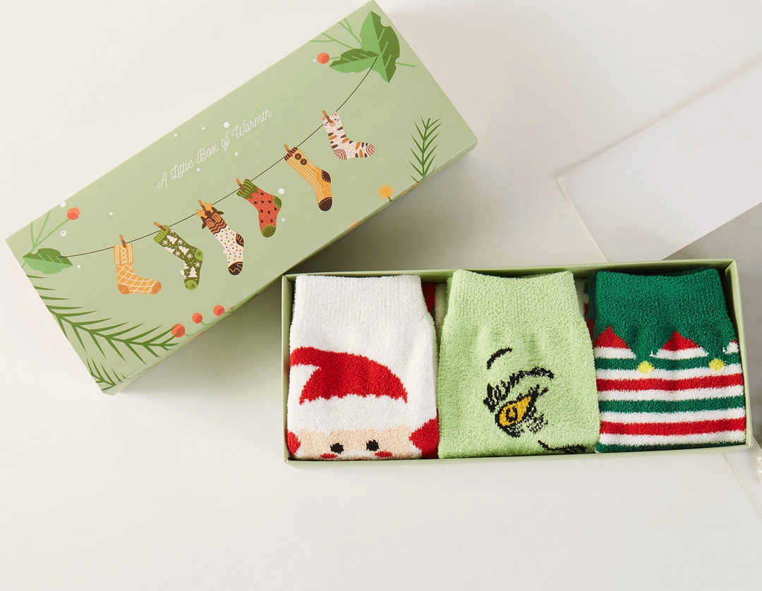 Christmas Theme Graphic Fuzzy Socks Gift Box (3 Pairs)