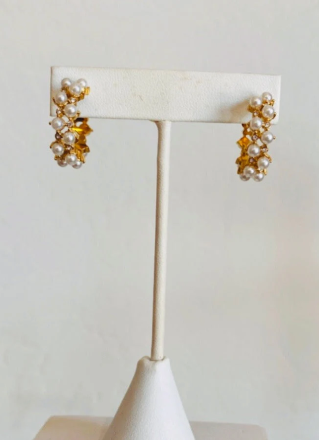 Maya Modern Pearl Earrings