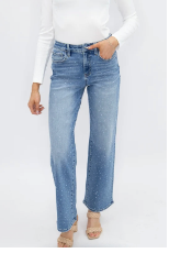 Straight-Leg Jeans with Pearls Studs
