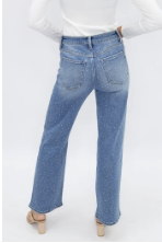 Straight-Leg Jeans with Pearls Studs