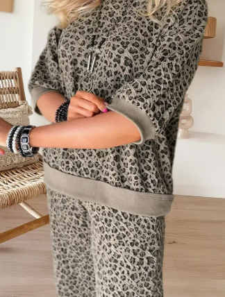 Jacquard Leopard Half Sleeve Jumper Wide Leg Pant Set (S-Xl)
